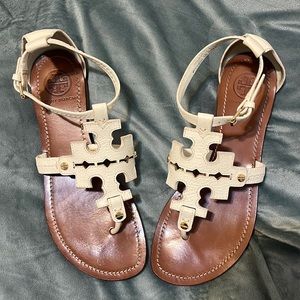 Tory Burch Phoebe thong leather sandal
